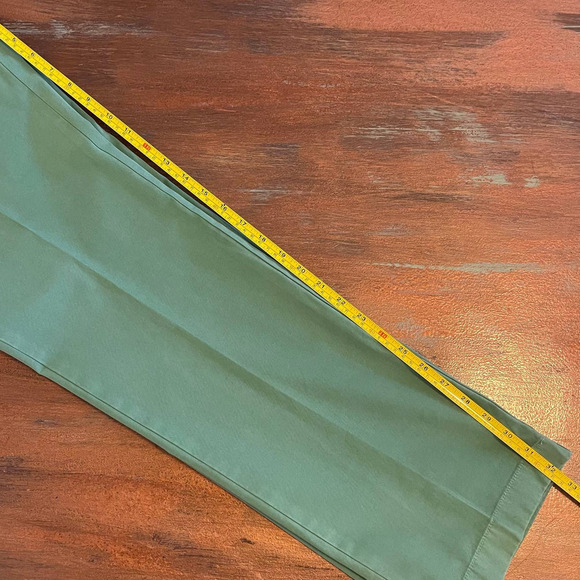 Vineyard Vines Men's Flat Front Chino Pants Sz 35x32 - Picture 7 of 7